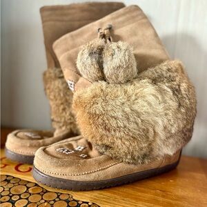 Manitoba Mukluks - Cozy Brown Fur-Trimmed Winter Moccasins/Boots